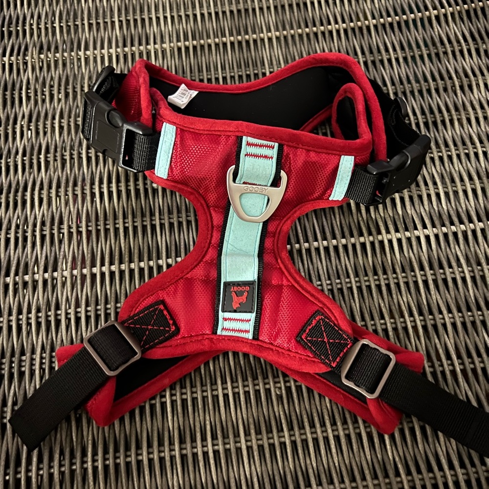 Gooby red and blue dog harness NWOT